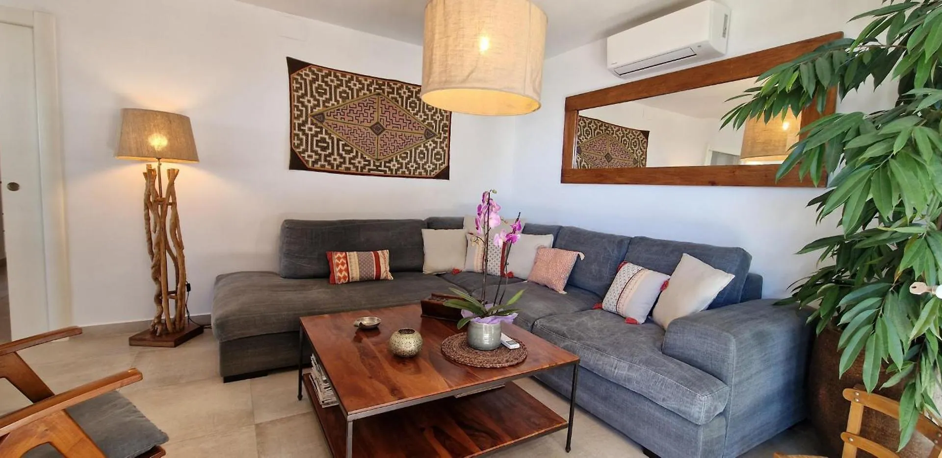 Villa Veleta In Benalmadena Spain